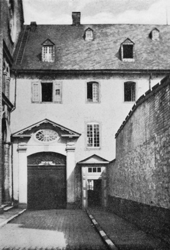 A byway adjoining the Basilica